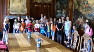 Lees meer over het artikel Bonifatiusschool op bezoek in gemeentehuis