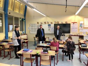 Lees meer over het artikel Burgemeester en wethouder maken rondje langs scholen in Noardeast-Fryslân